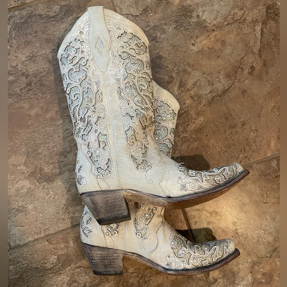 Corral Cream and Silver Embroidered Heeled Boots - Picture 8 of 8